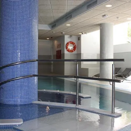 Daire For 4 People, Bahia De La Plata, Estepona, Malaga 150mts