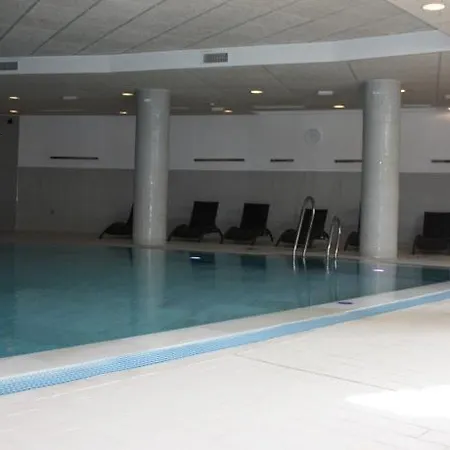 Apartment For 4 People, Bahia De La Plata, Estepona, Malaga 150mts Estepona