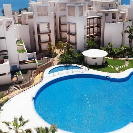 For 4 People, Bahia De La Plata, Estepona, Malaga 150mts * Estepona