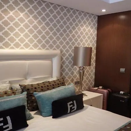 For 4 People, Bahia De La Plata, Estepona, Malaga 150mts Daire