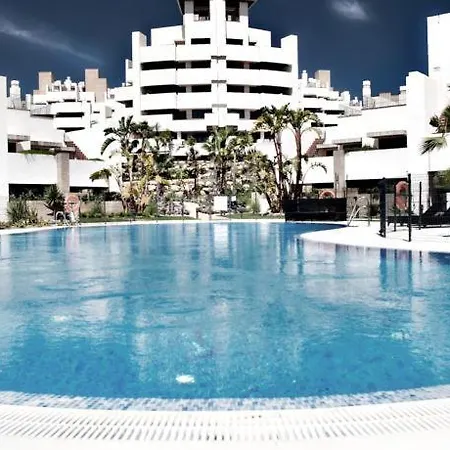 For 4 People, Bahia De La Plata, Estepona, Malaga 150mts * Estepona