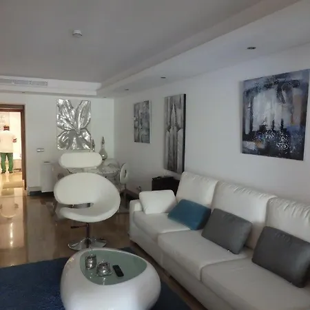 Daire For 4 People, Bahia De La Plata, Estepona, Malaga 150mts